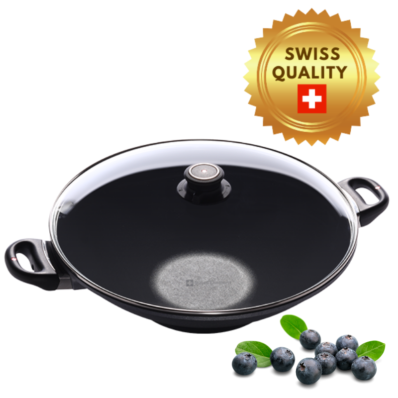 Indukční wok Swiss Diamond® XD61136ic o průměru 36 cm s poklicí
