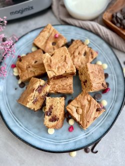 Blondie Brownies