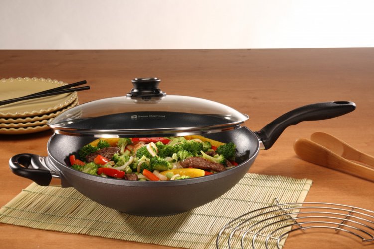 Titánový wok Swiss Titan® ST61130c s priemerom 30 cm s pokrievkou