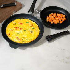 SWISS DIAMOND® gyémánt felületű serpenyő levehető fogantyúval, 28 cm indukciós