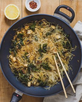 ZÖLDSÉGES PIRÍTOTT ÜVEGTÉSZTA