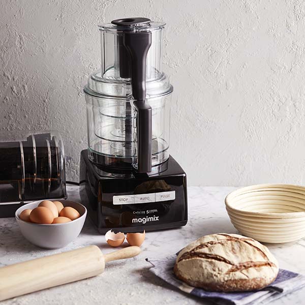 Magimix® 5200 XL Konyhai robotgép Premium csomag fekete színben