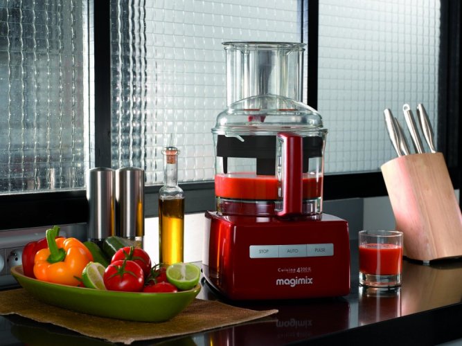 MAGIMIX® 4200 XL červený kuchynský robot v základnej výbave