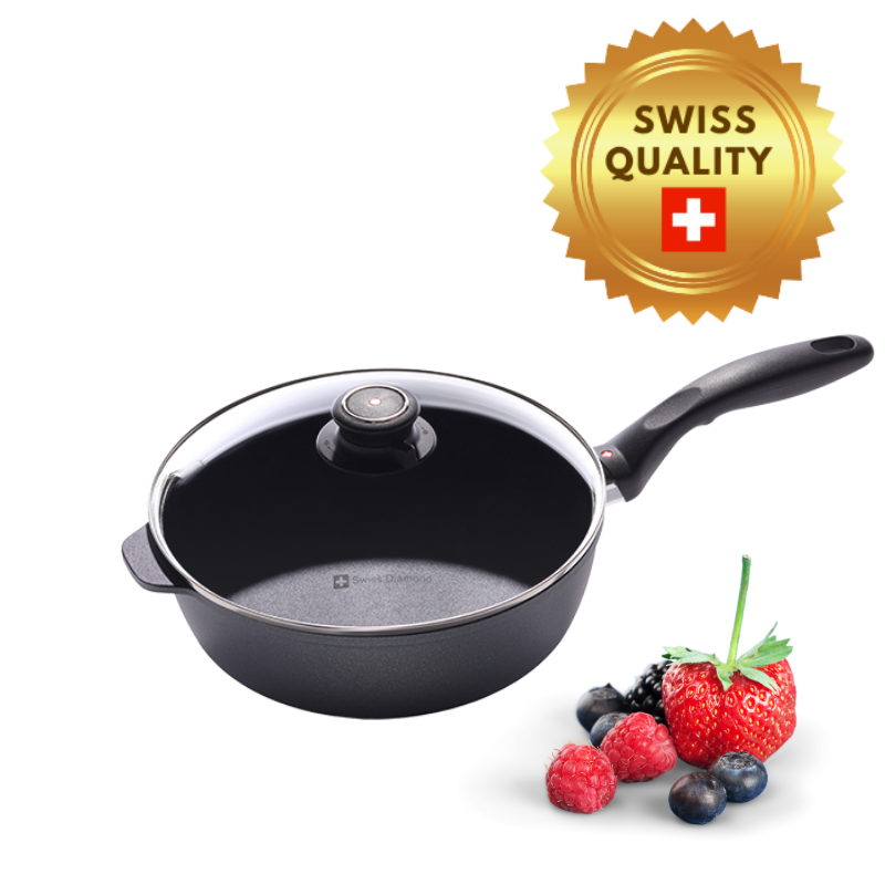 Indukční zvýšená pánev Swiss Diamond® XD6724ic s průměrem 24 cm s poklicí