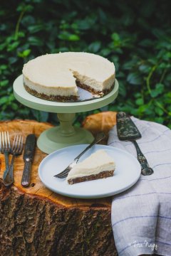 Vegánska cheesecake torta