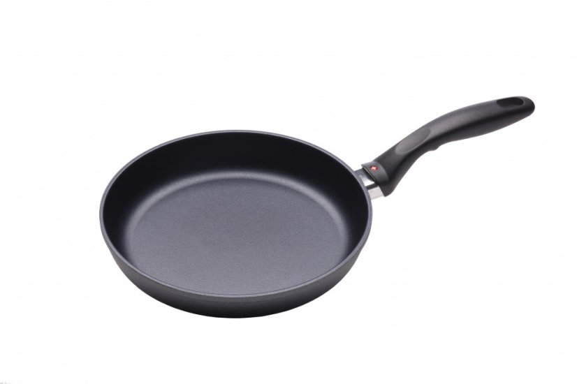 Indukční pánev Swiss Diamond® XD6424i s průměrem 24 cm bez poklice