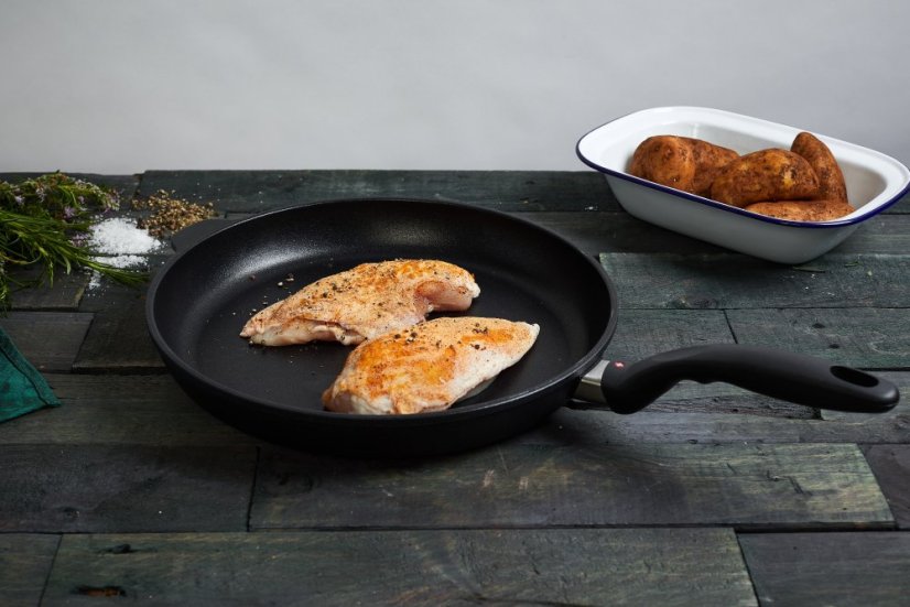 SWISS DIAMOND® gyémánt felületű serpenyő 32 cm indukciós